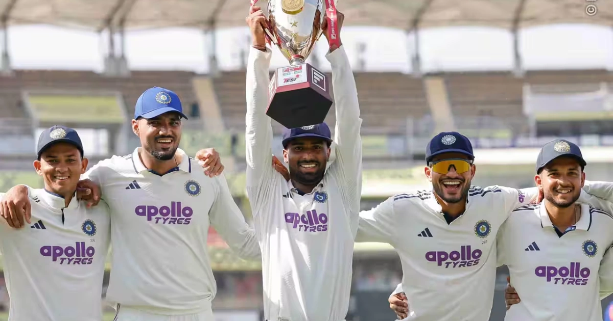 ಭಾರತ ವಿರುದ್ಧ ಅಫ್ಘಾನಿಸ್ತಾನ ಟೆಸ್ಟ್ ಪಂದ್ಯದಲ್ಲಿ ಚೊಚ್ಚಲ ಪಂದ್ಯದಲ್ಲೇ 6 ವಿಕೆಟ್ ಪಡೆದ ಮನವ್ ಸುತಾರ್ ಸಂಭ್ರಮಿಸುತ್ತಿರುವುದು