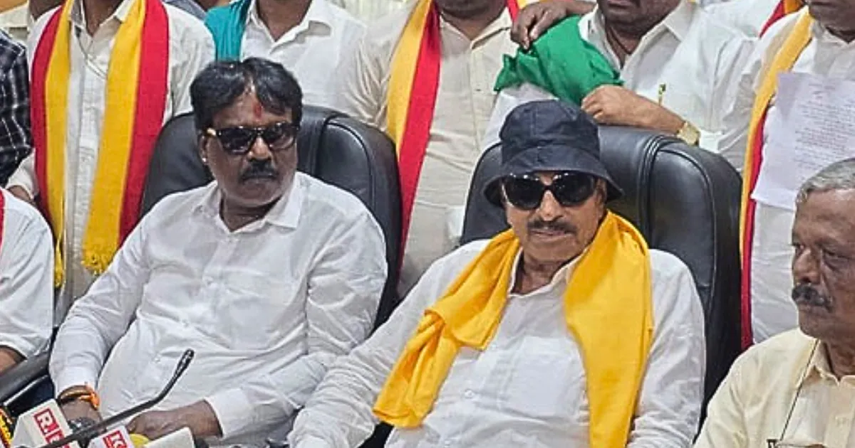 ಆಗಸ್ಟ್ 13ರಂದು ಕರ್ನಾಟಕ ಬಂದ್‌ಗೆ ಕರೆ ನೀಡಿದ ವಾಟಾಳ್ ನಾಗರಾಜ್ ಅವರ ಸುದ್ದಿಗೋಷ್ಠಿಯ ದೃಶ್ಯ